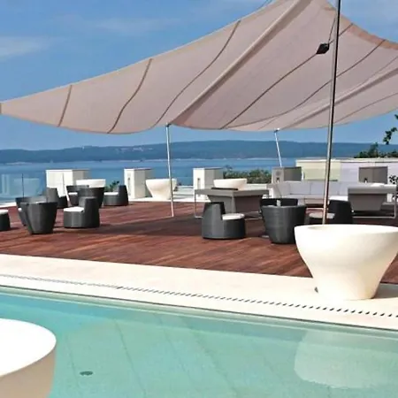 Awesome In With 3 Bedrooms, Wifi And Swimming Pool Appartamento *